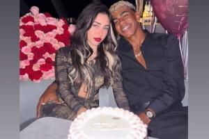 立博ladbrokes中文-打得火热！大7岁女友回复亚马尔：❤️‍，两人恋情今日公开