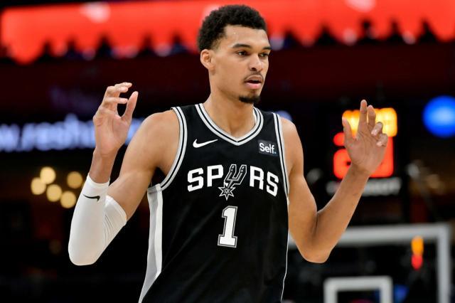 立博ladbrokes中文-数据全面缩水 三分疯狂打铁！二年级的文班撞墙了？