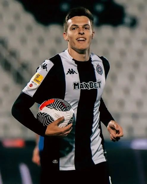 立博ladbrokes中文-米兰与贝尔格莱德游击就科斯蒂奇估值存分歧|AC米兰|贝尔格莱德游击俱乐部|ac米兰|科斯蒂奇转会|米兰转会_新浪体育_新浪新闻