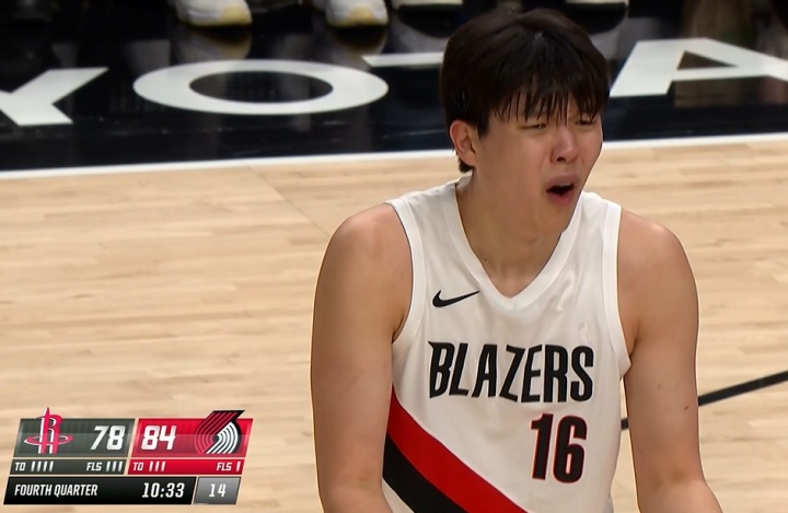 立博ladbrokes中文-拓媒：杨瀚森总抱怨裁判 可有些犯规/违例太明显 难道在CBA不吹？